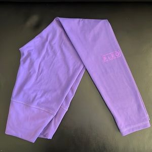 El Toro 25" Ultraviolet - Janus Small